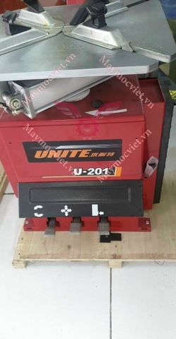 Máy ra vào lốp xe du lịch 12