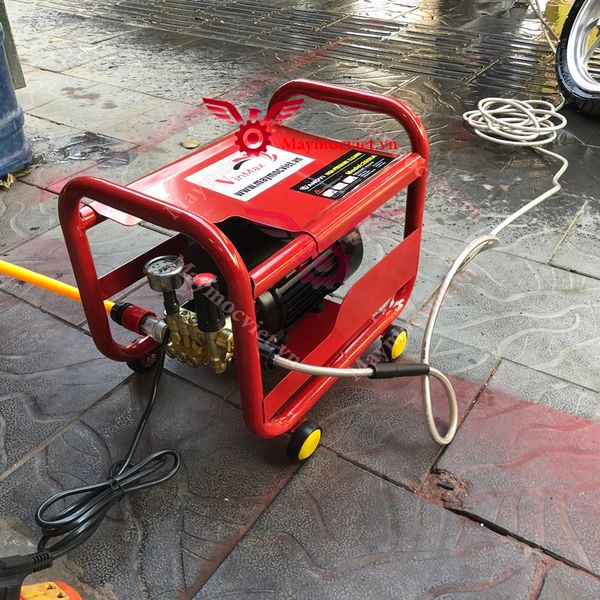 Máy rửa xe khung Anovi 2600A