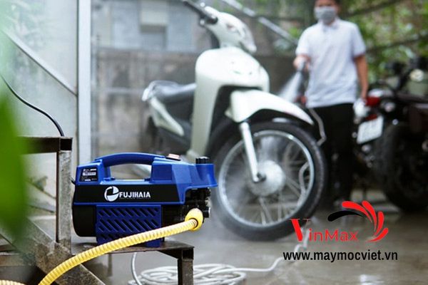 Máy rửa xe mô tơ cảm ứng từ Fujihaia PW96A