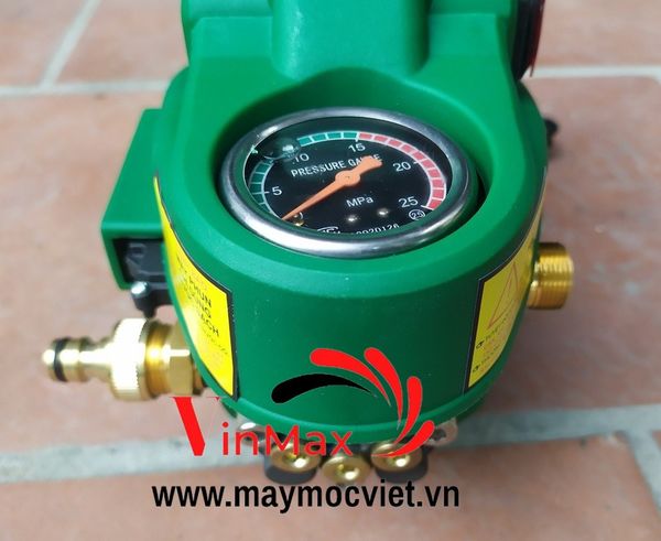 Máy Rửa Xe 2100W Kitar KT545