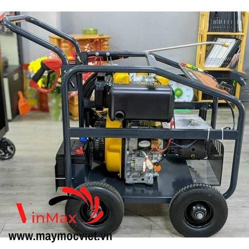 Máy rửa xe chạy dầu Diesel Lutian 18D35 - 10C