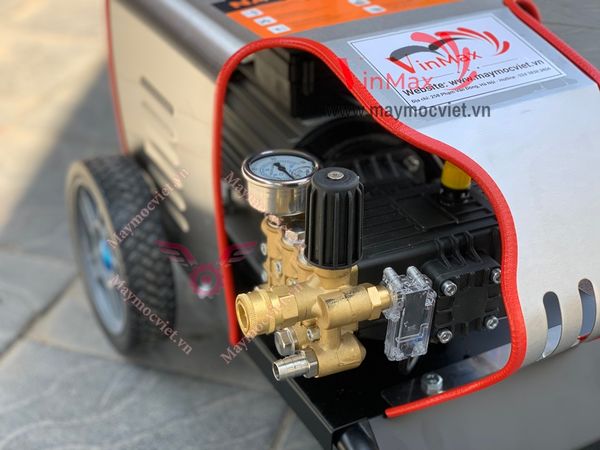 Máy Rửa Xe Cao Áp 2.5kw Nakawa TX25