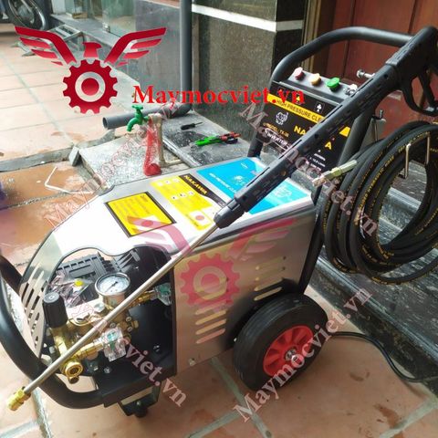 Máy rửa xe áp lực cao 2380PSI Nakawa TX 30