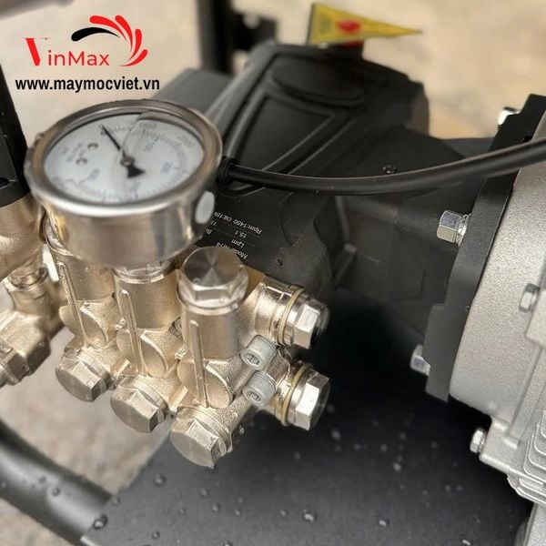 Máy Rửa Xe Cao Áp 3Kw Reload RL1515