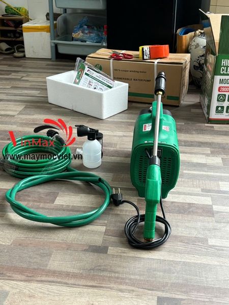 Máy Xịt Rửa Xe Romano 2800W RM-2800E