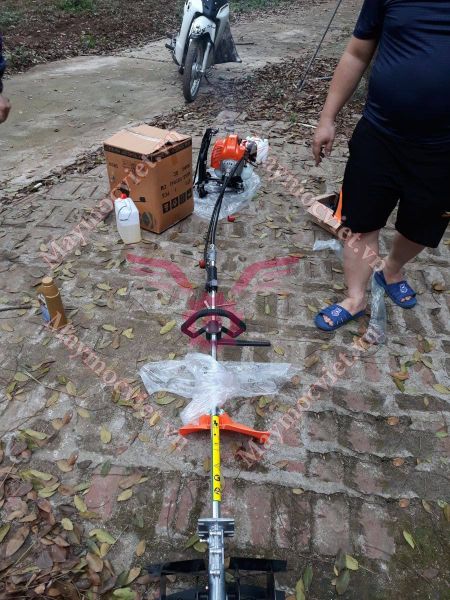 MÁY SẠC CỎ ĐEO LƯNG KAWARZHIMA KZ430