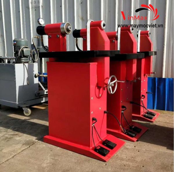 Máy tán má phanh KN380