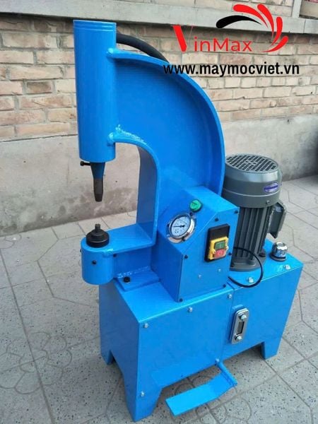 Máy tán Rive guốc phanh TJ28V