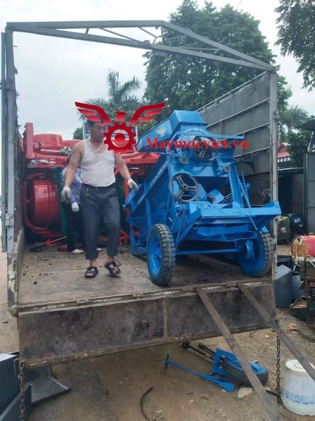 Máy tẽ ngô liên hoàn 7 tấn / giờ VM TN007