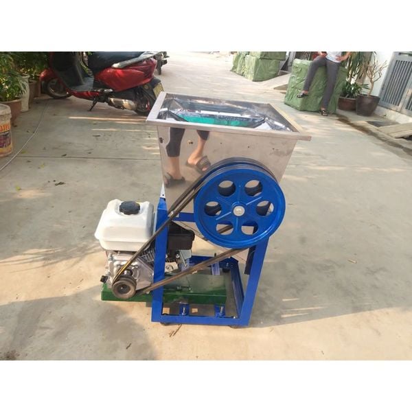 Máy thái cá chạy xăng 25 lưỡi Turbo TBT25