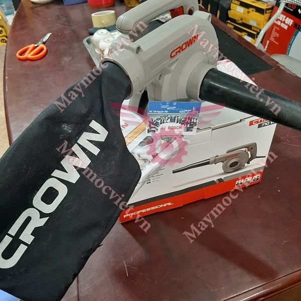 Máy thổi bụi Crown CT17010