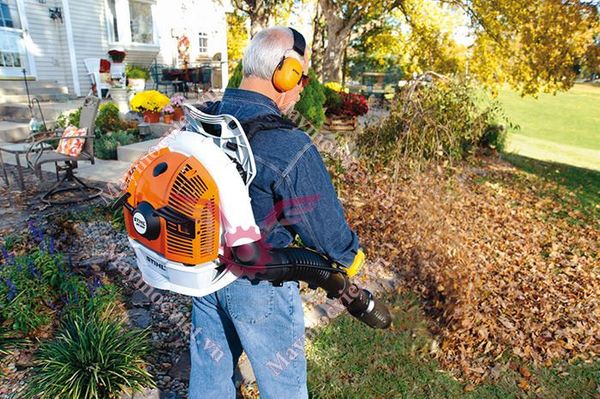 Máy thổi lá đeo lưng STIHL BR500