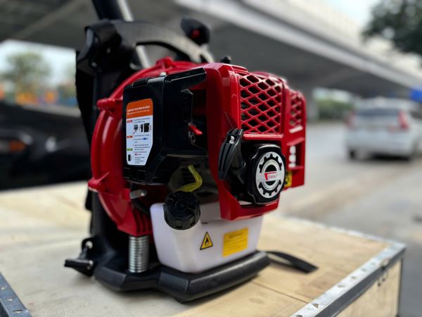Máy thổi lá 2 thì Turbo TB945