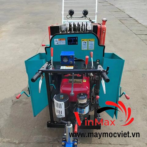 Máy thu hoạch ngô ngồi lái Vinmax VMTH16