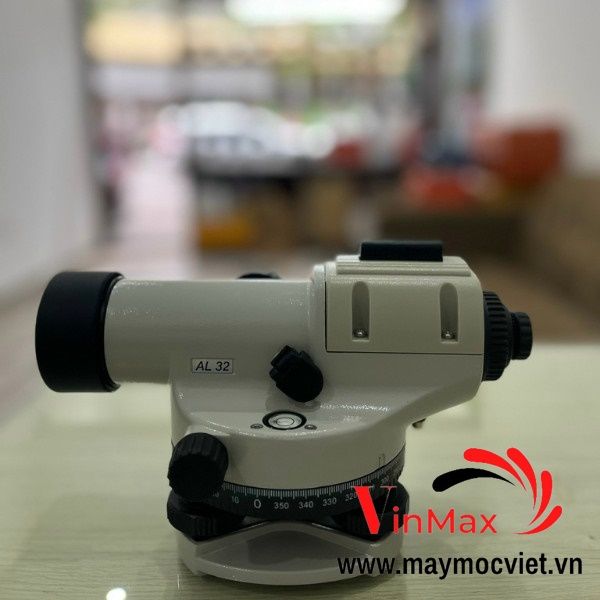 Máy thủy bình AT 32