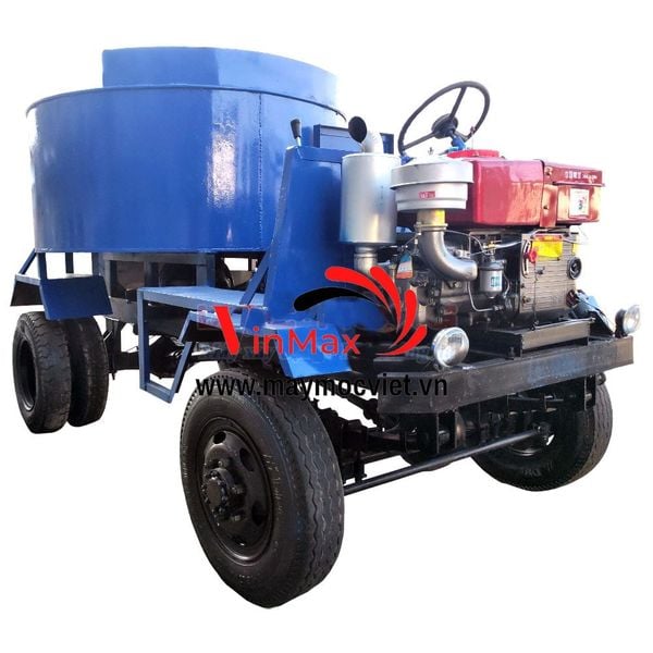 Máy trộn bê tông tự hành 3 khối Vinmax VMT3000