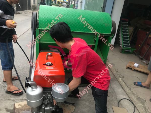 Máy tuốt lạc VinMax VM2021-TL