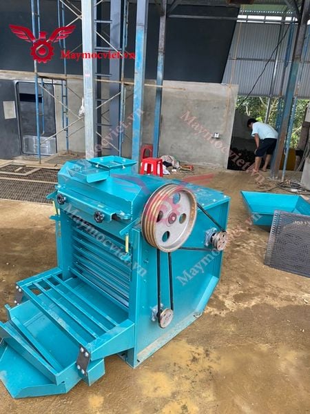 Máy bóc vỏ, xát hạt cà phê VMCF220