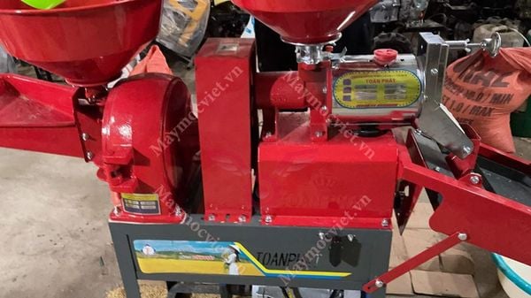 Máy xát gạo 4 chức năng có lọc sạn sàng rung VM XG4CN