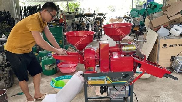 Máy xát gạo 4 chức năng có lọc sạn sàng rung VM XG4CN