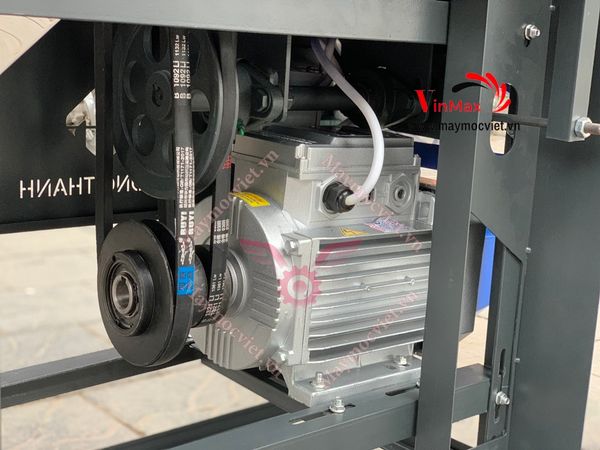 Máy xát gạo bầu gió, bánh xe di chuyển Vinmax TL286 Vip