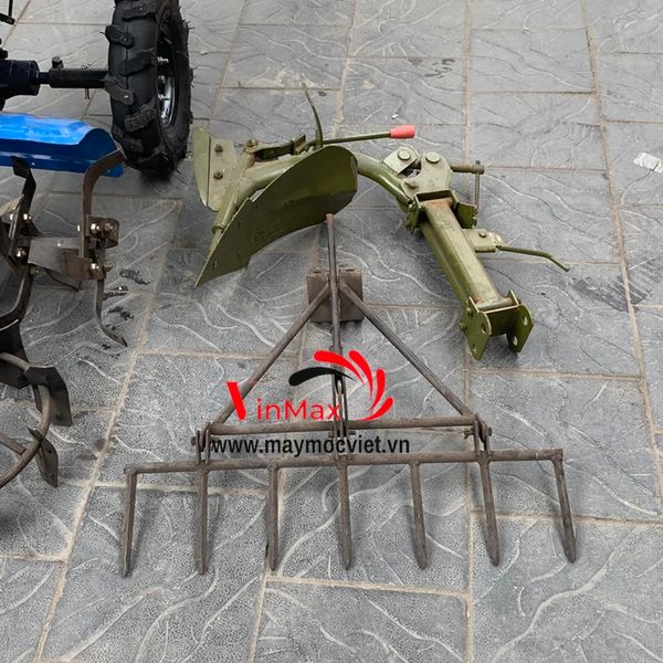 Máy xới đất GN41 chạy dầu dùng đầu nổ D8