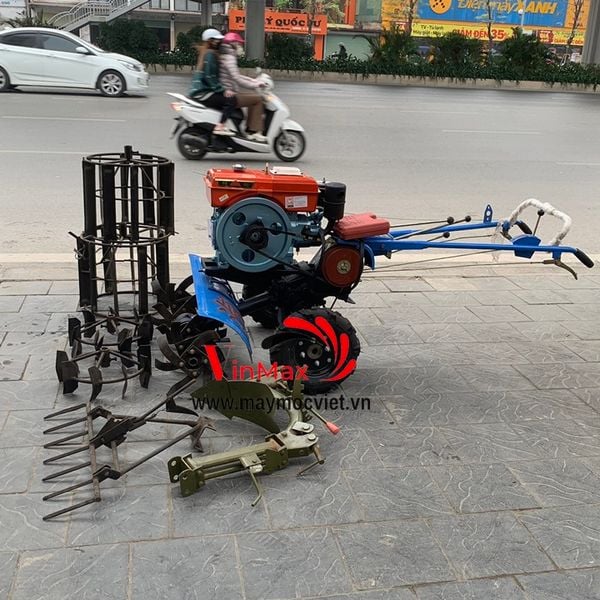 Máy xới đất GN41 chạy dầu dùng đầu nổ D8