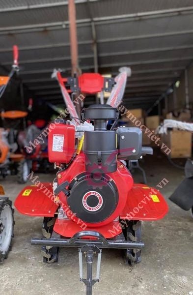 Máy Xới Đất Chạy Dầu Kama 188F Chuyển Hướng