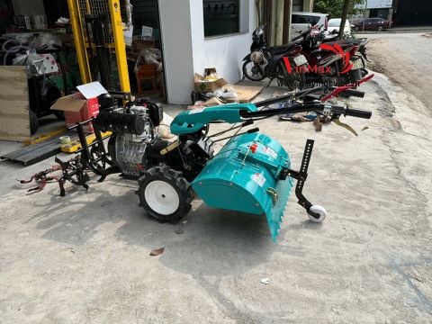 Máy xới đất dầu chuyển hướng cầu sau KAMA 188CF