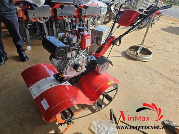 Máy xới đất dầu Kama 173 phay cầu trước