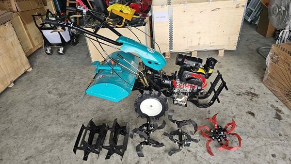 Máy xới đất chạy dầu Kama 8hp chuyển hướng