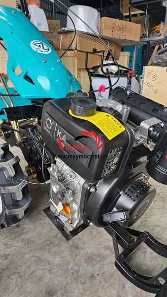 Máy xới đất chạy dầu Kama 8hp chuyển hướng
