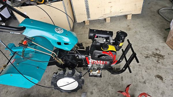 Máy xới đất chạy dầu Kama 8hp chuyển hướng