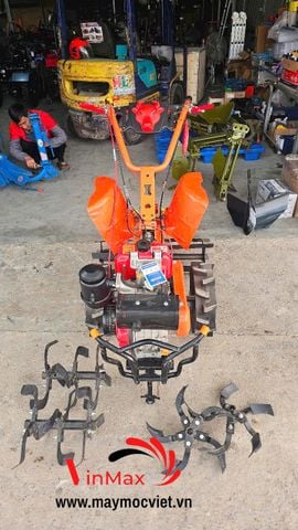 Máy phay đất, xới đất chạy dầu cầu sau Kawasaki KP173