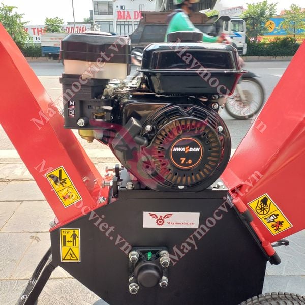 Máy băm cành cây động cơ 4 thì MBC7HP