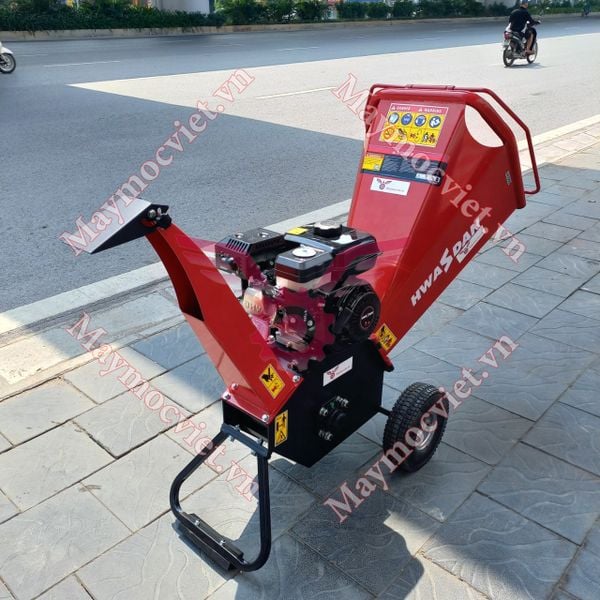 Máy băm cành cây động cơ 4 thì MBC7HP