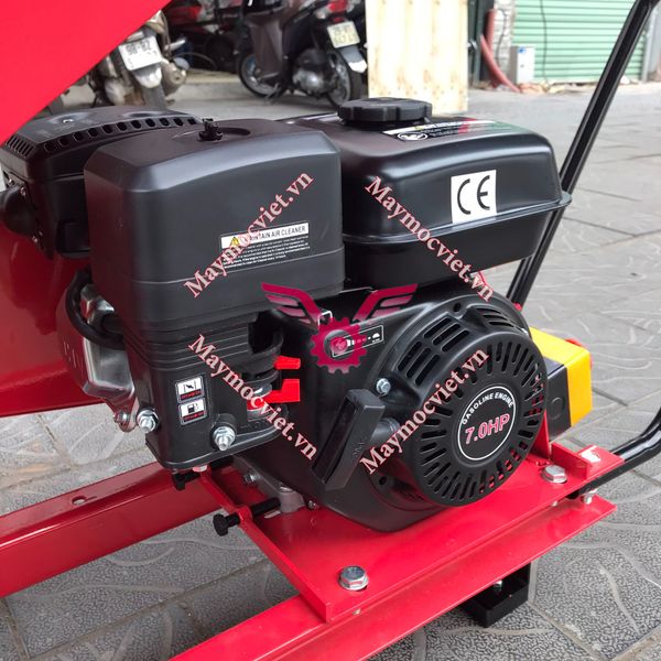 Máy băm cây 4 thì Sumo MT70