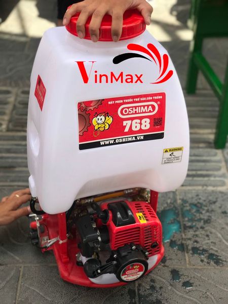 Bình xịt Oshima 768 động cơ 2 thì