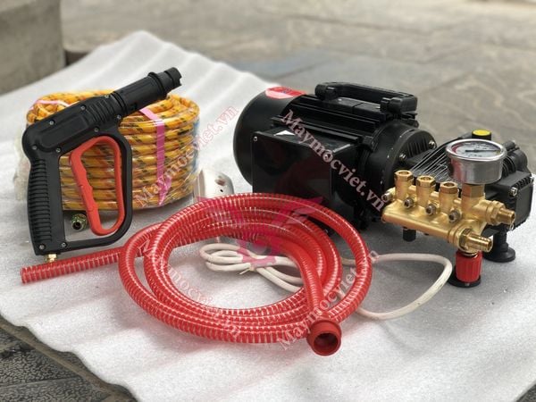 MÁY XỊT RỬA ÁP LỰC CAO KAWASAKI 1300