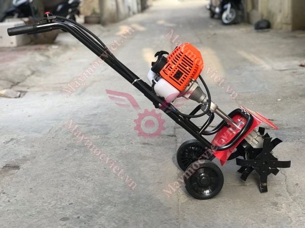 Máy sạc cỏ vuông đẩy tay Turbo GX35