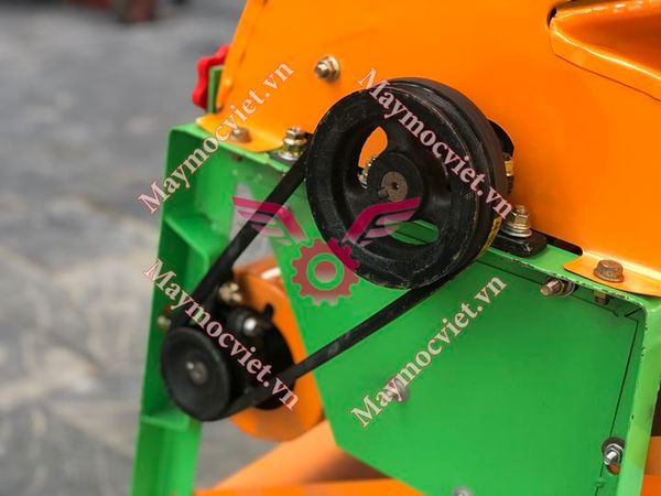 Máy bóc bẹ, tách hạt ngô mini liên hoàn BTLH15