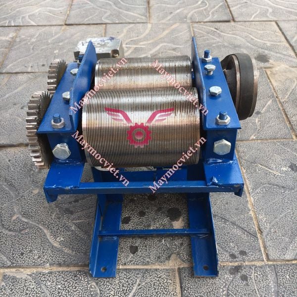 Máy thái bì heo, da heo chạy motor TB400