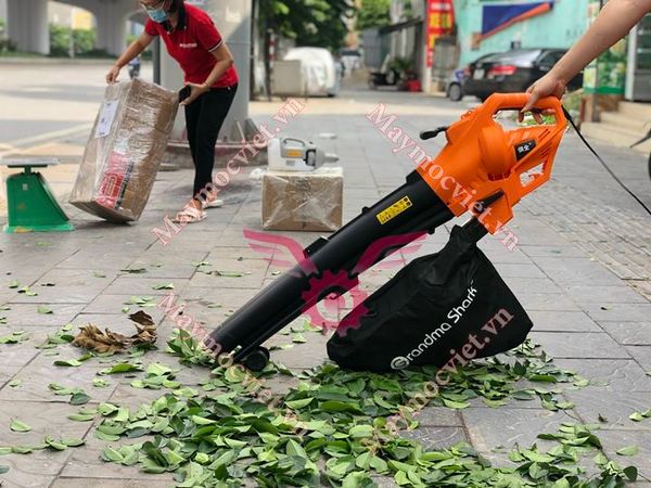 Máy thổi lá hút bụi cầm tay Sumo 2250A