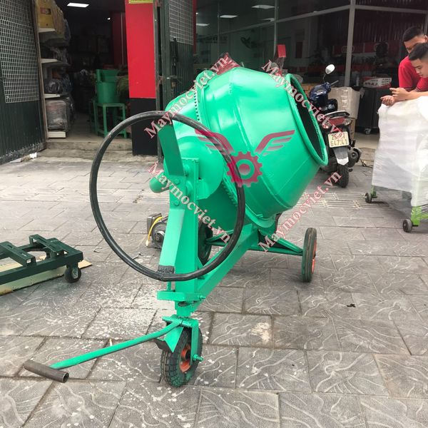 Máy trộn bê tông 250L SM-250L