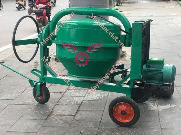 Máy trộn bê tông 250L SM-250L