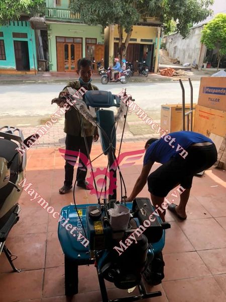 Máy xới đất Huspanda HXD950H chạy dầu chuyển hướng