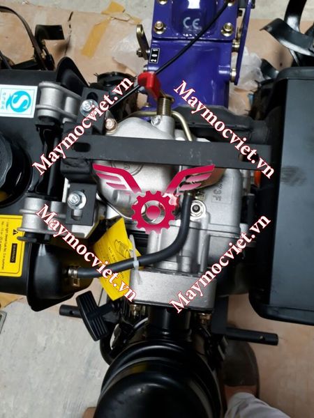 MÁY XỚI ĐẤT KAMA 178F (CHẠY DẦU)