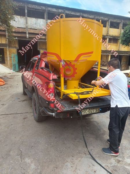 Phễu đổ bê tông Savi 09