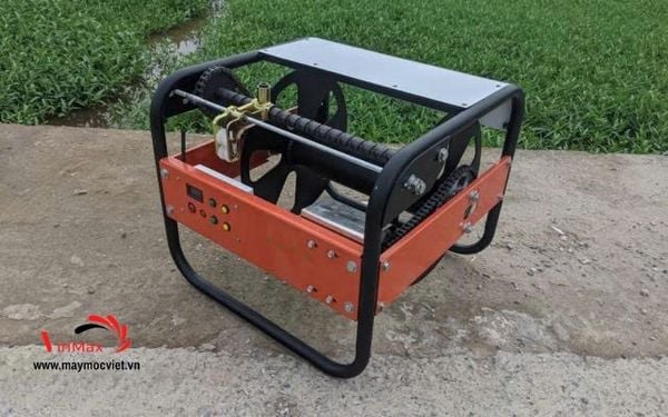 Rulo Cuốn Dây Phun Thuốc Tự Động Điều Khiển Từ Xa Turbo TBC150