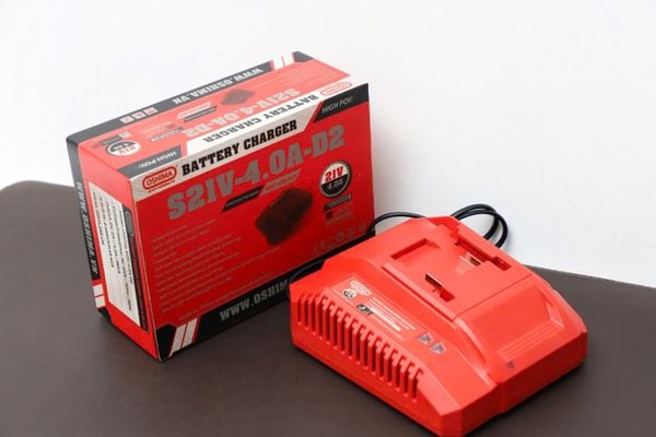Sạc Pin Oshima S21V-4.0A-D2